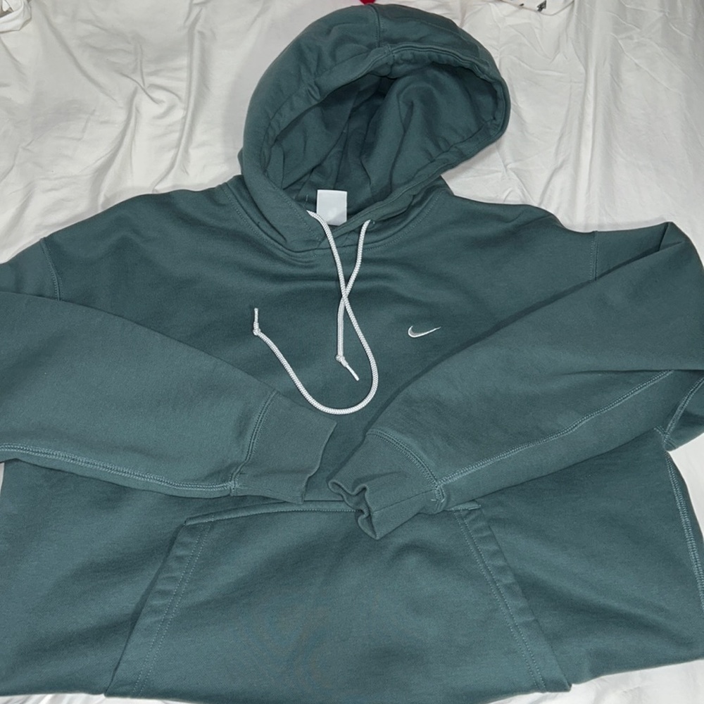 NWOT Men’s Nike Hoodie
